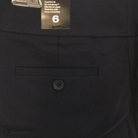 Limited Navy Ideal Stretch Crop Pants - Picture 6 of 7